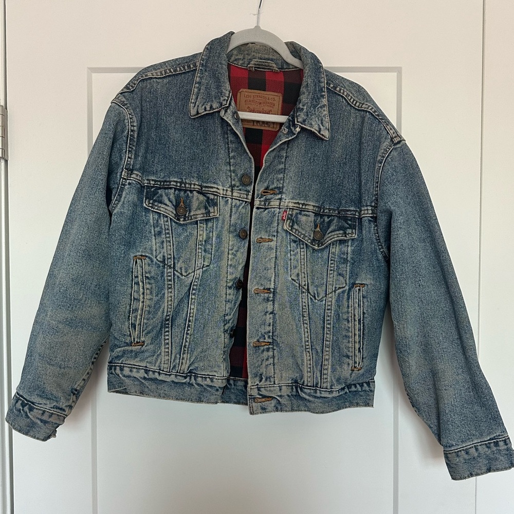 Vintage Flannel Lined Levi’s Denim Jacket